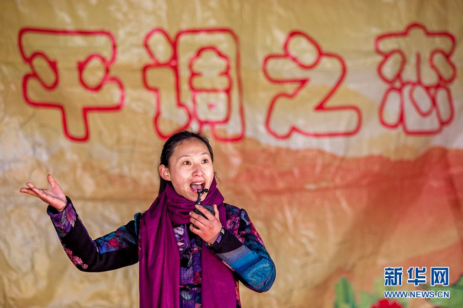 河南滑县：“戏窝子”戏迷迎新春